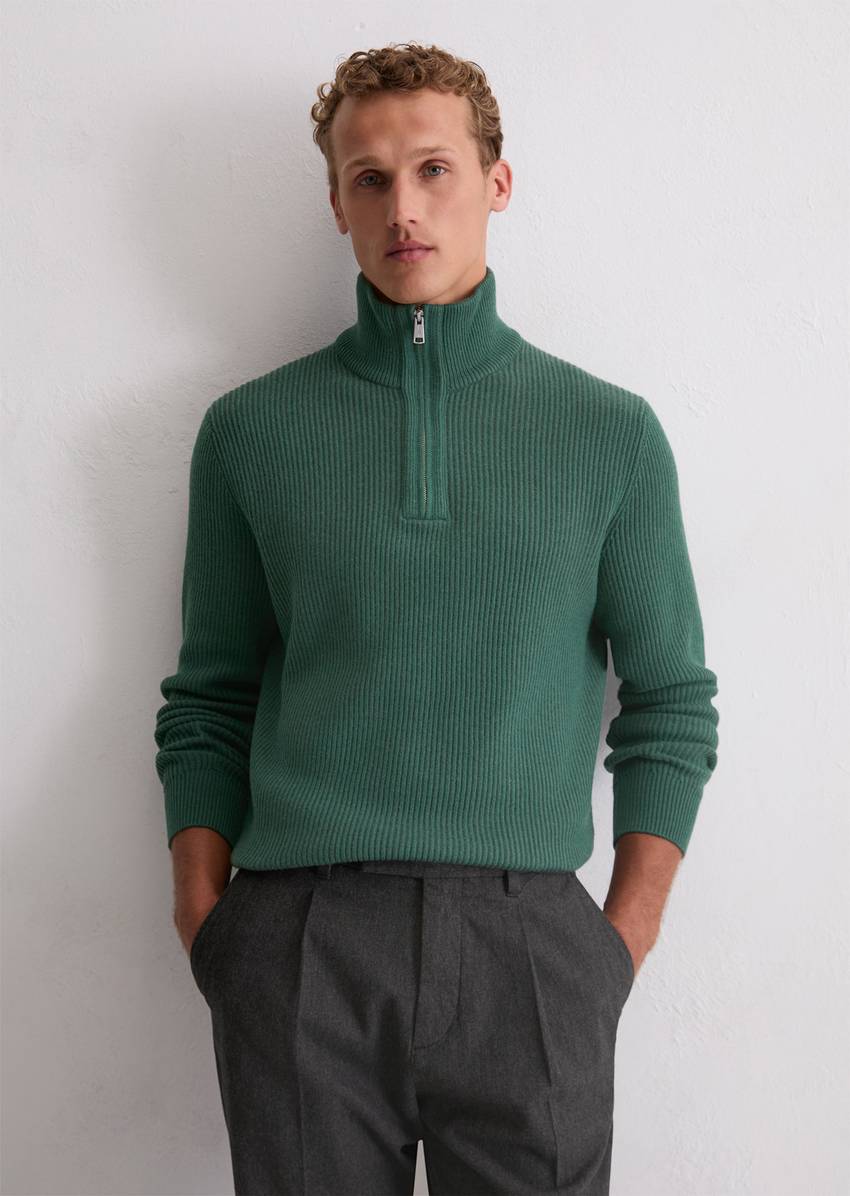 Troyer regular made from a cotton/virgin wool blend