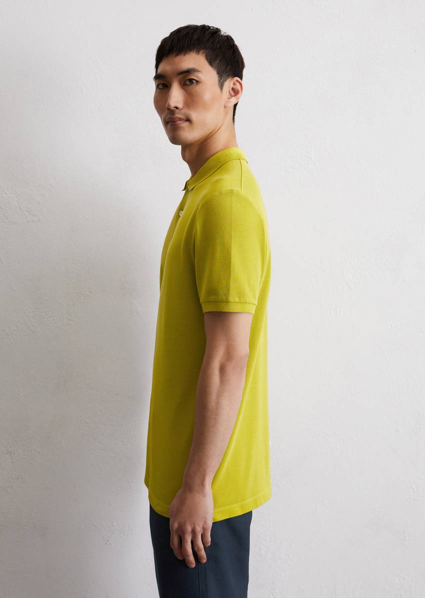 Piqué shaped polo shirt made from organic cotton stretch