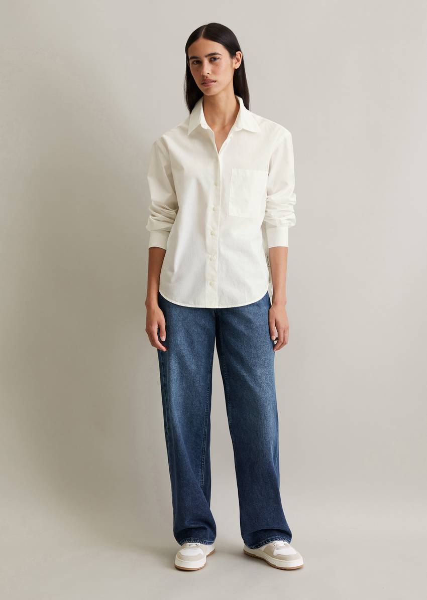 Loose-fitting blouse Made of pure organic cotton