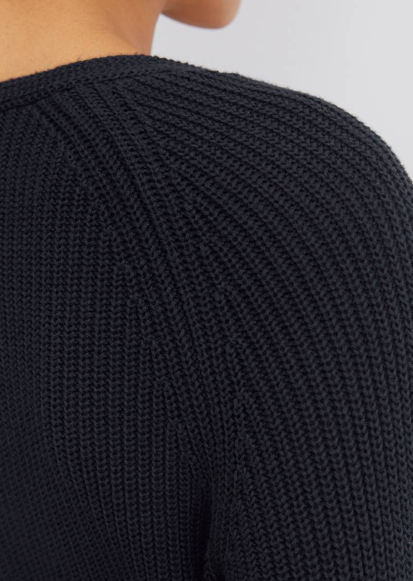 Sweater regular made from an organic cotton fabric