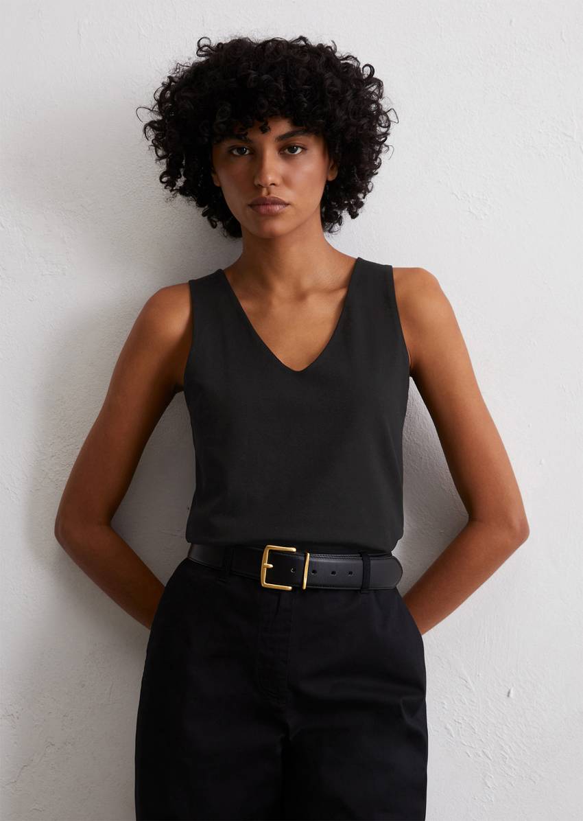 V-neck top slim made from organic cotton stretch jersey