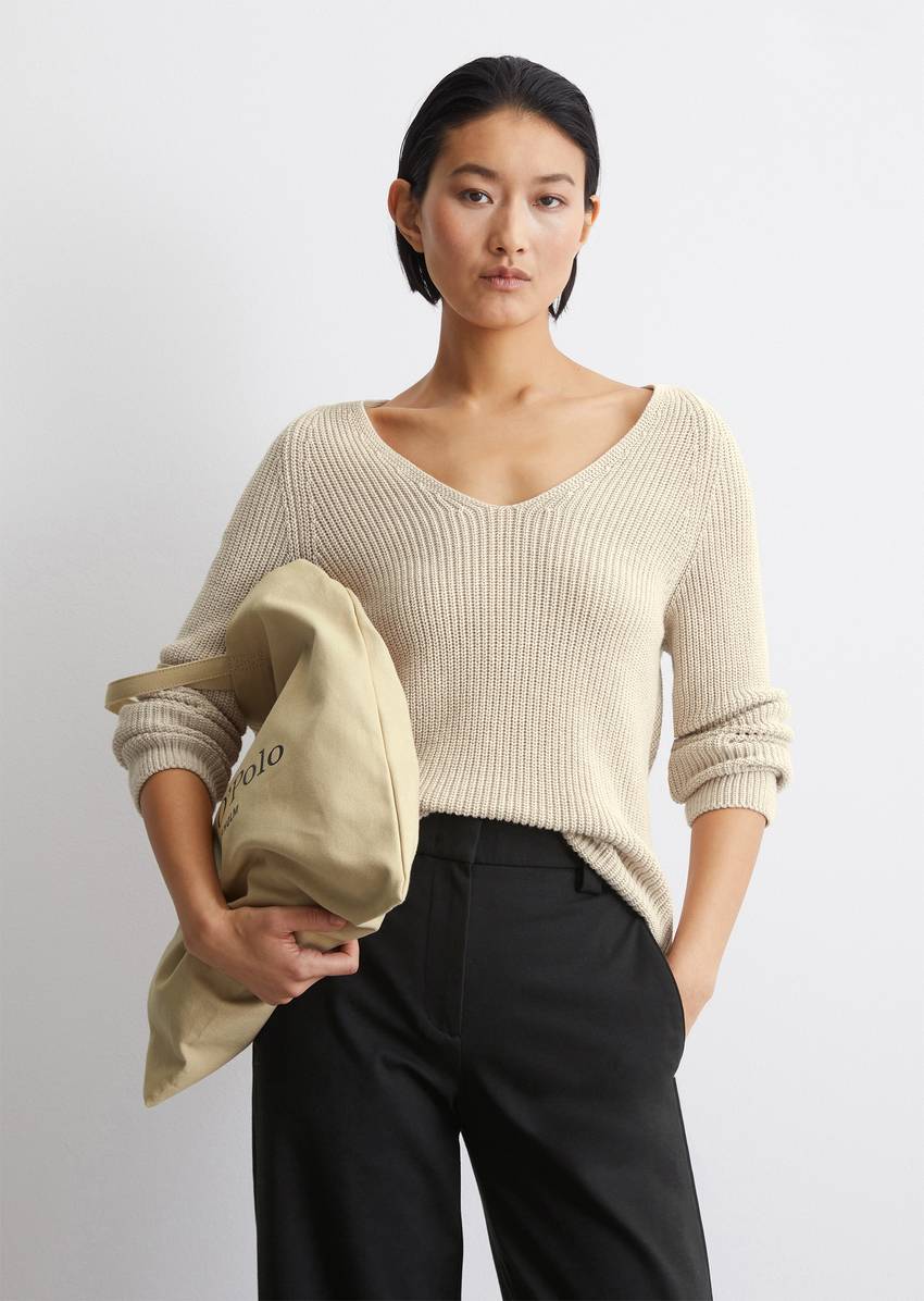 Sweater regular made from an organic cotton fabric