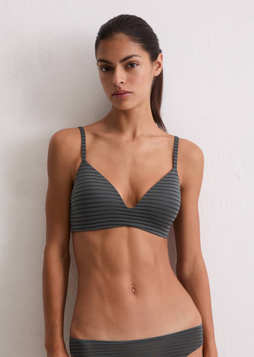 Cup bra made from recycled material