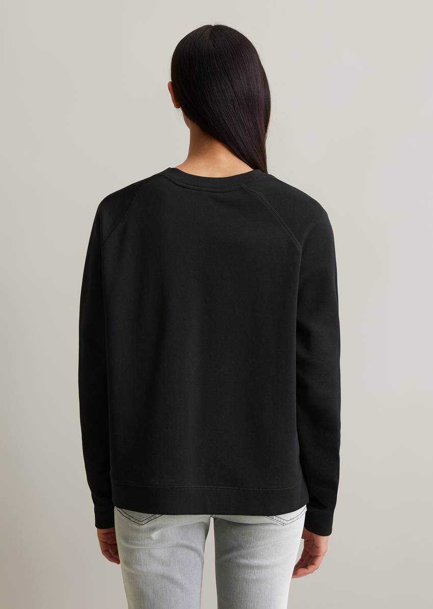 Sweatshirt made from organic cotton