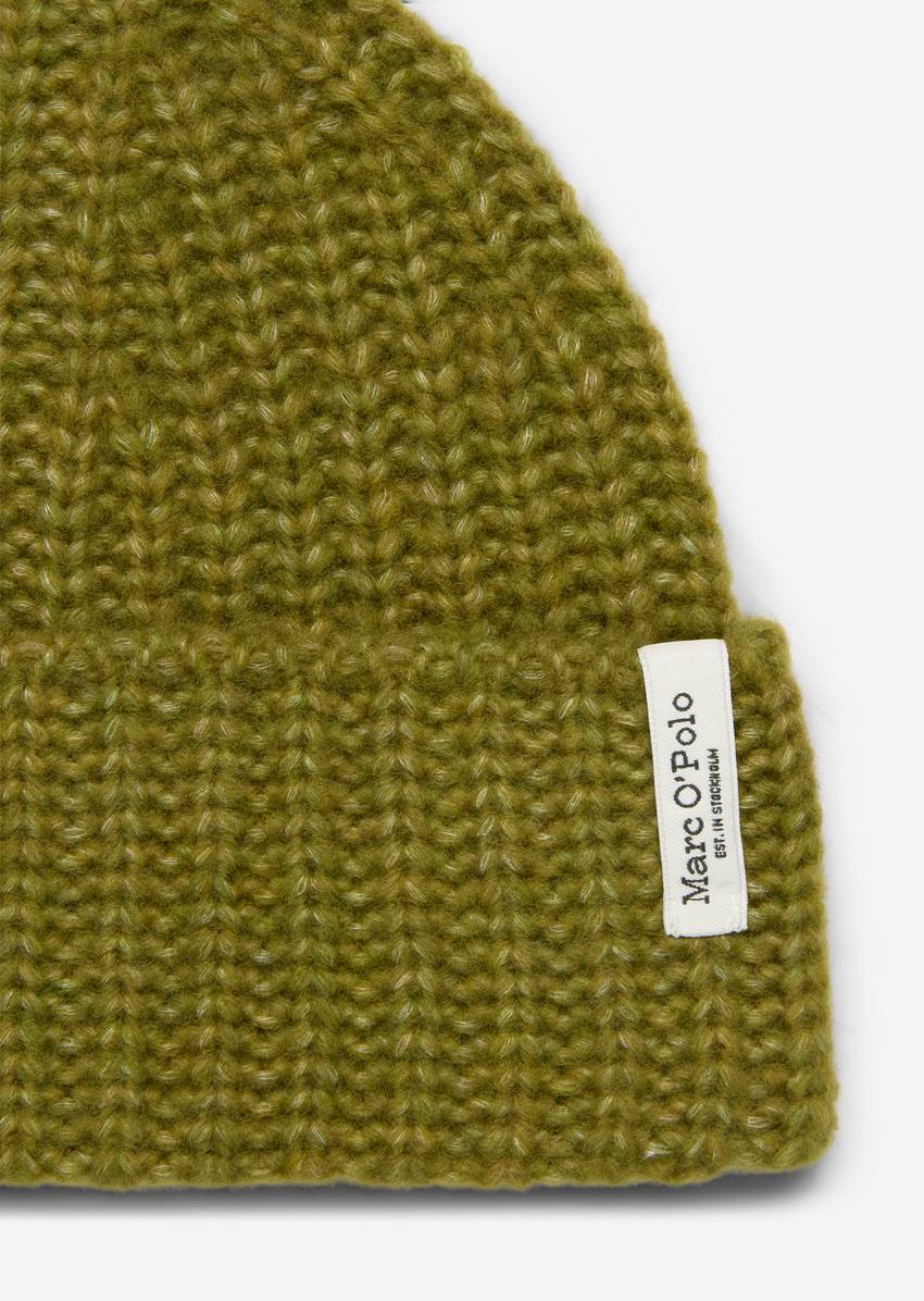 Cap made from a soft virgin wool blend