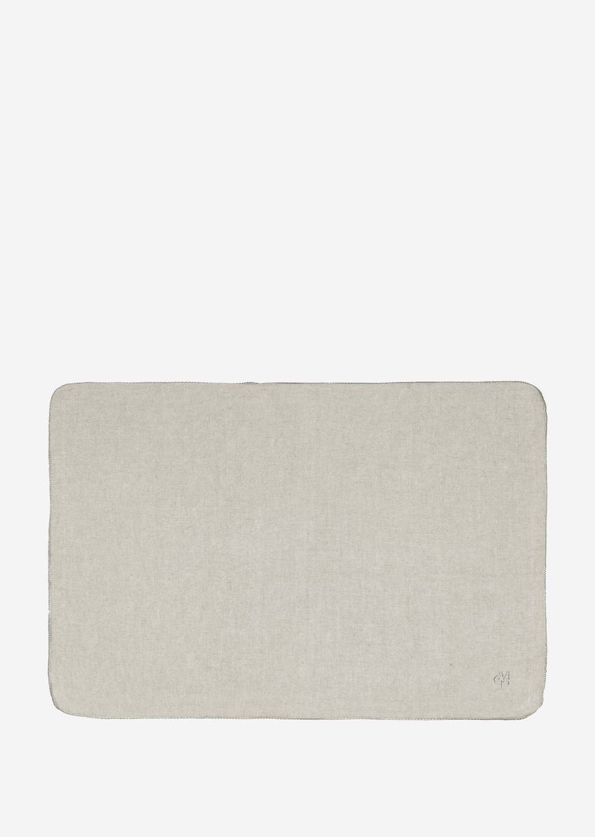 Placemat model Valka from pure linen