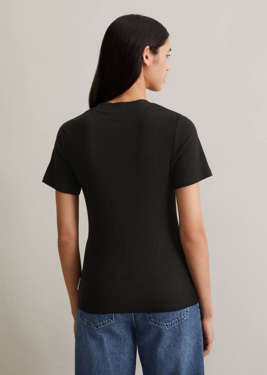 Ribbed jersey T-shirt slim Made from a stretchy organic cotton blend