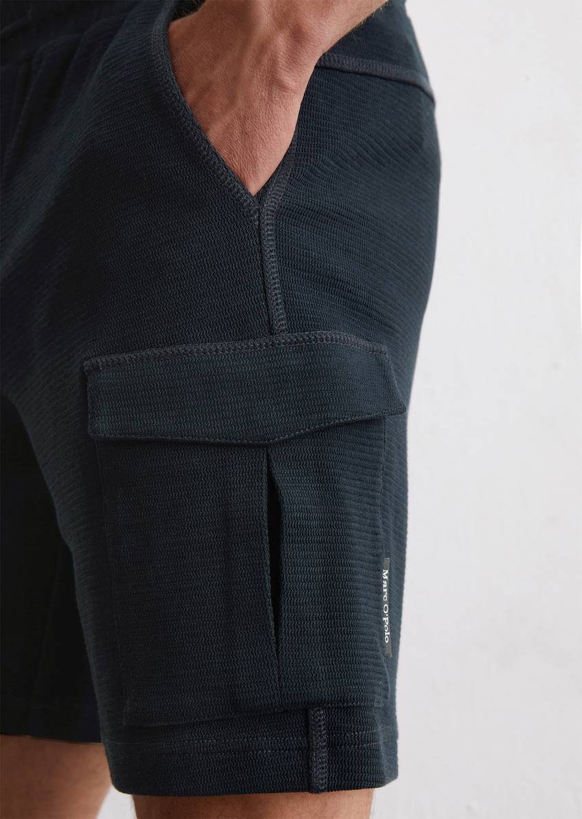 Cargo jersey shorts made from organic cotton with structure