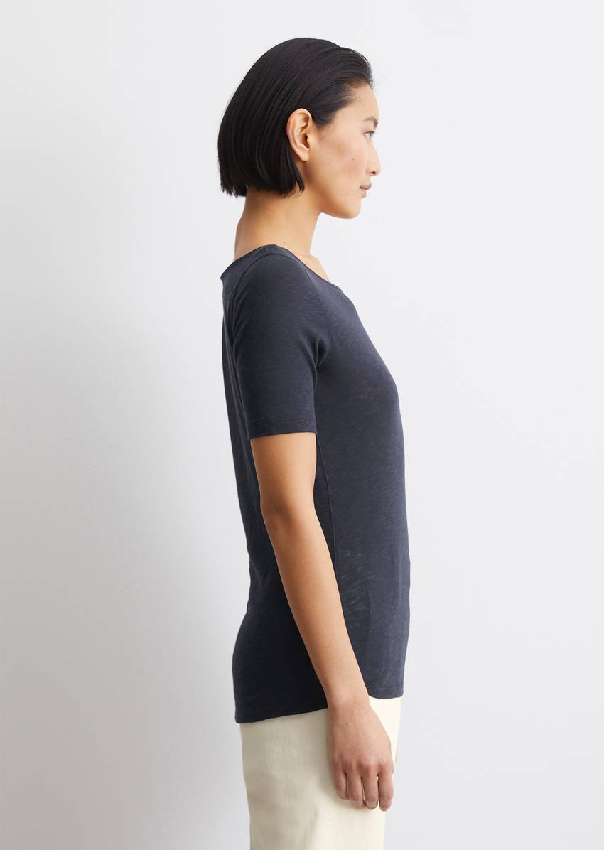 Regular slub jersey T-shirt with a bateau neckline