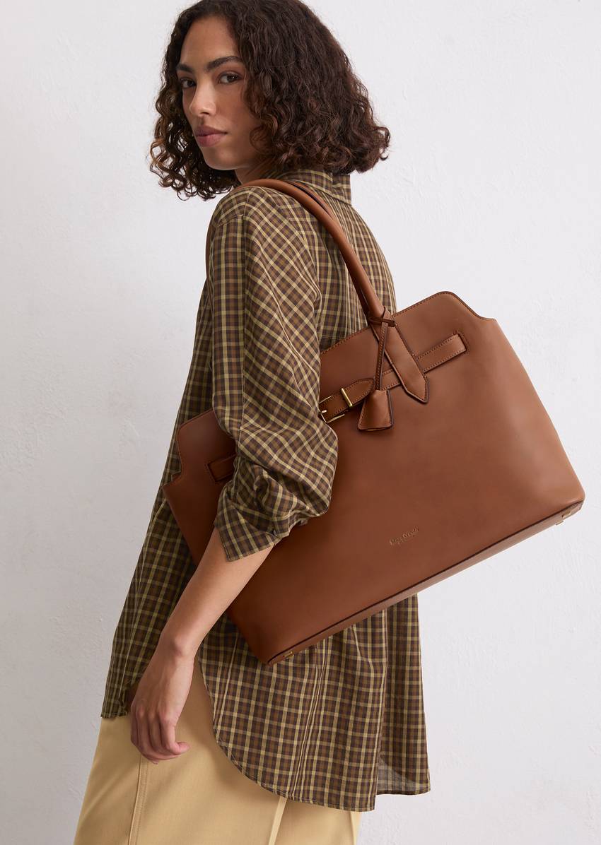 Shopper large made from fine cowhide