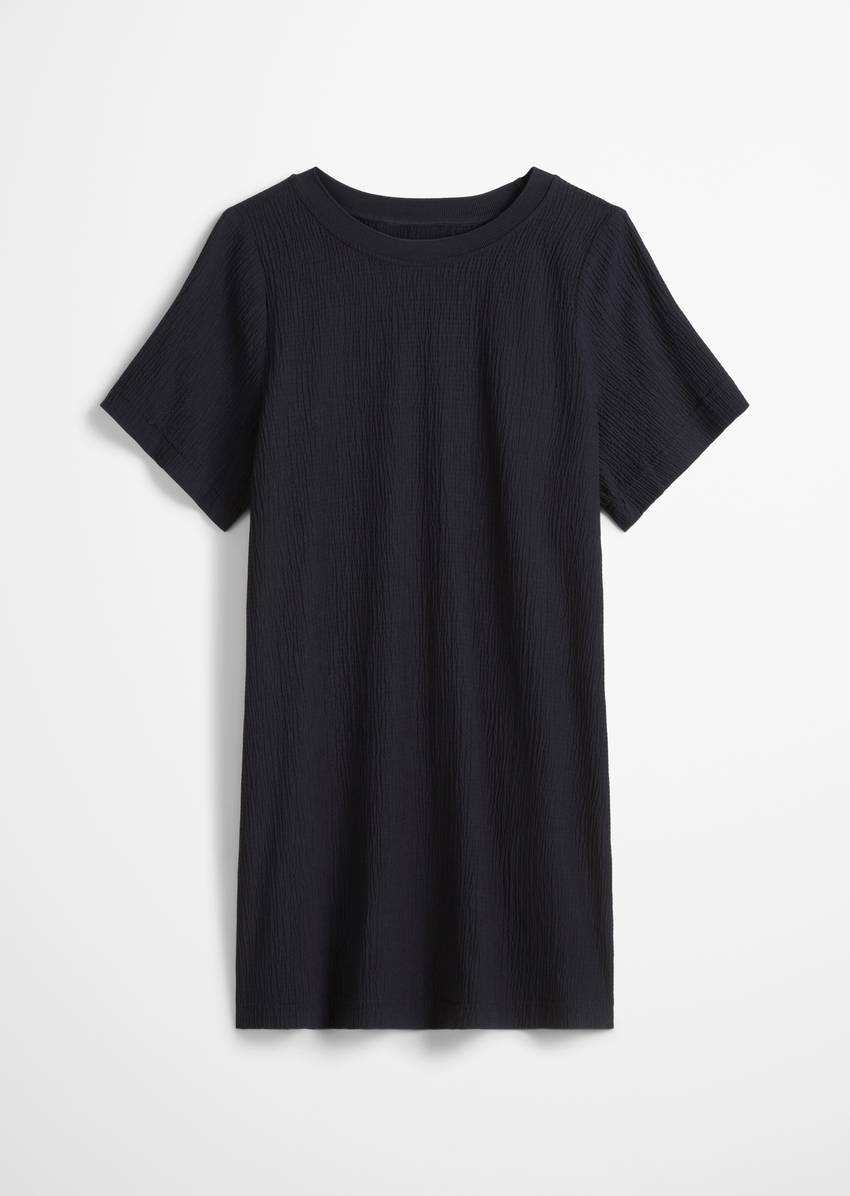 Relaxed crinkle dress in T-shirt style