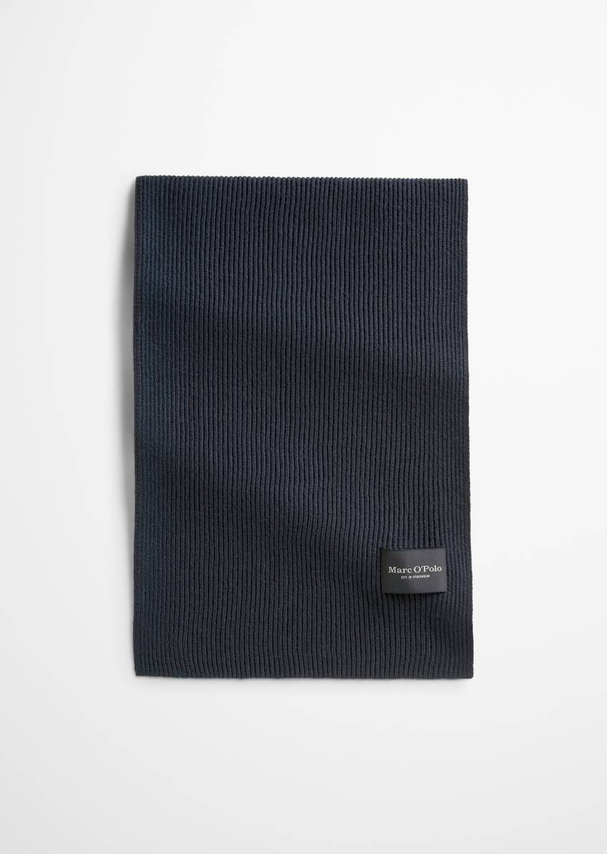 Scarf made from an organic cotton-sheep's wool mix