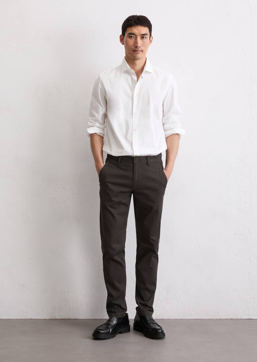 Chino model Stig shaped made from an organic cotton blend