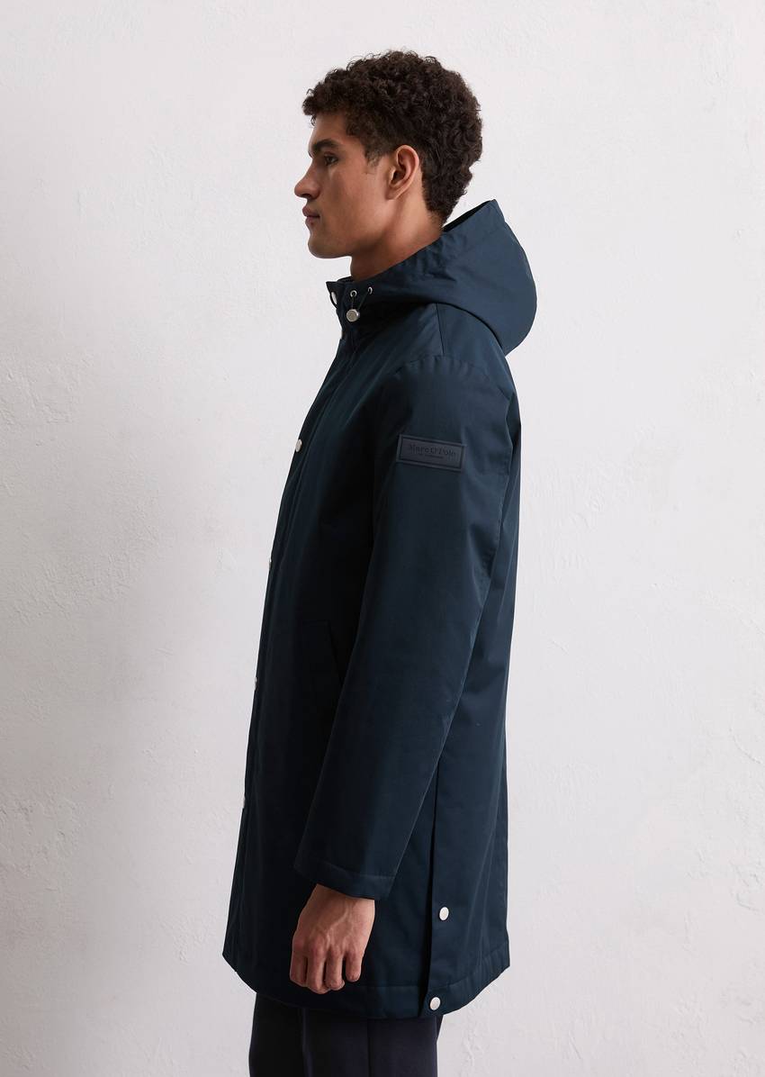 Short coat with hood in carcoat style