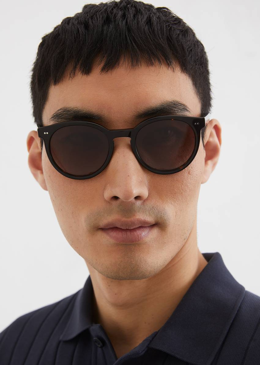 Unisex sunglasses in panto style