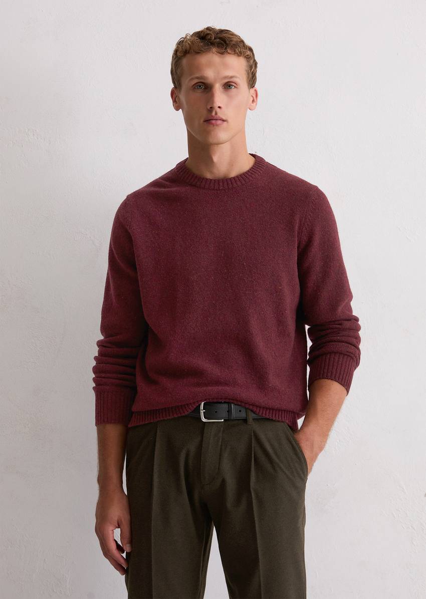 Sweater regular made from speckled tweed yarn