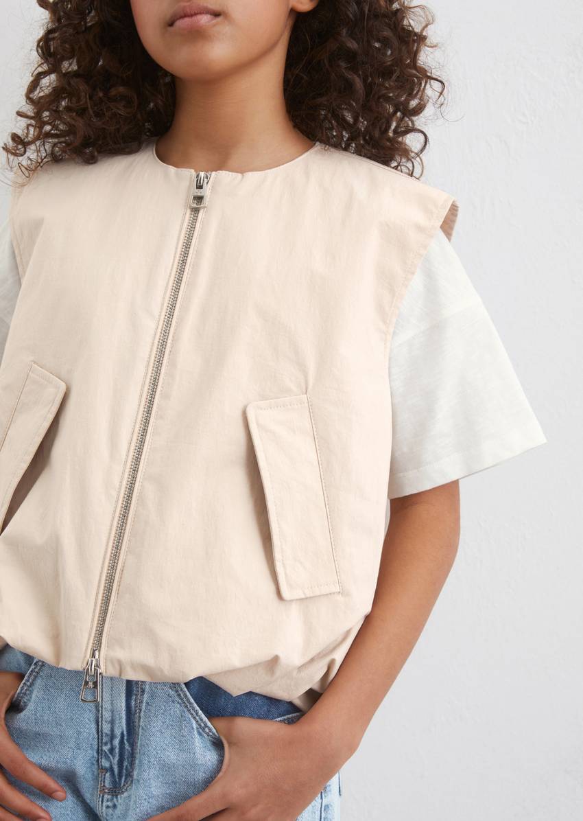 TEENS-GIRLS made from an organic cotton blend