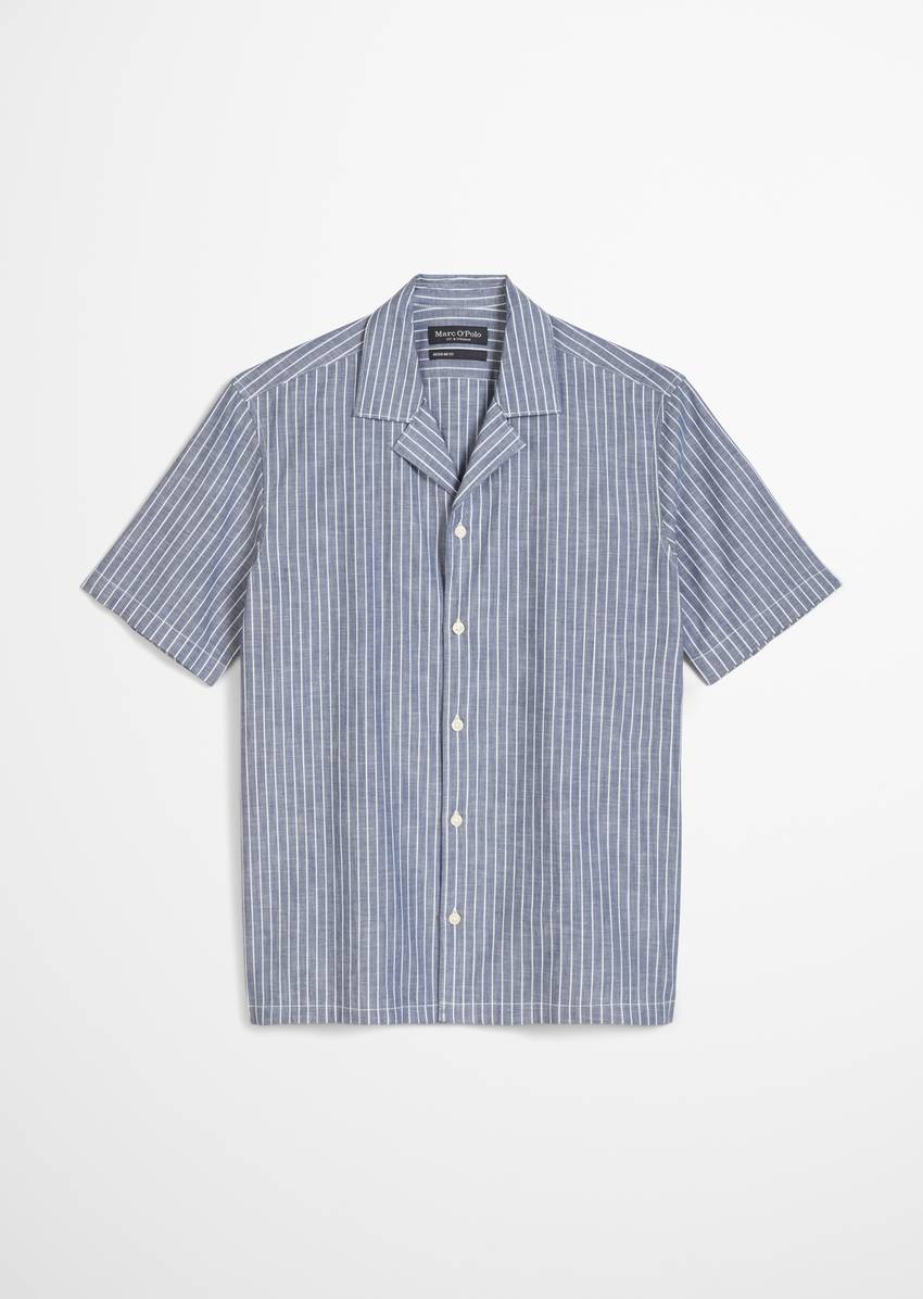 Regular short-sleeved shirt made from pure organic cotton