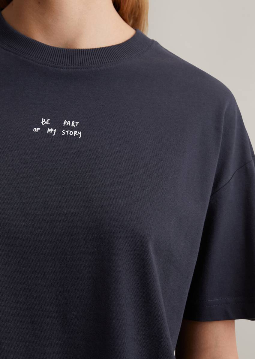 Basic relaxed T-shirt made from organic cotton