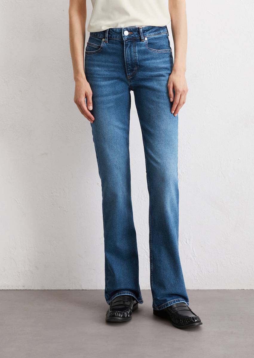 Jeans model Kiruna flared made from organic cotton blend stretch