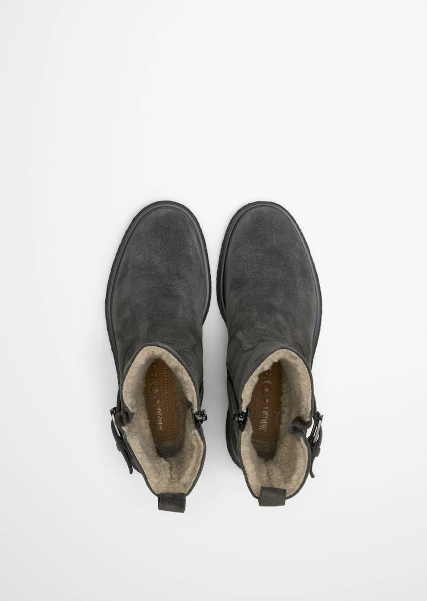 Short shaft boots model Lotta with fluffy warm lining