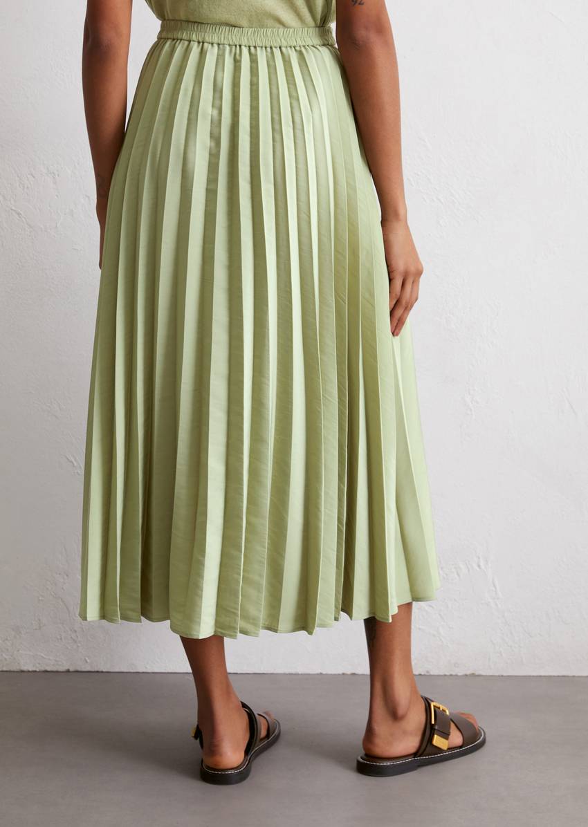 Pleated skirt made from recycled polyester