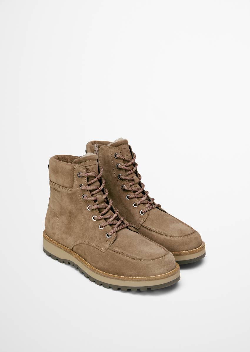 Lace-up boots model Jack with inside zipper