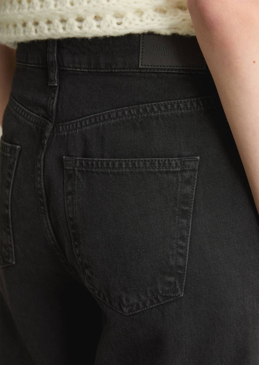 Jeans model Anjo wide made from a soft organic cotton/lyocell/modal blend