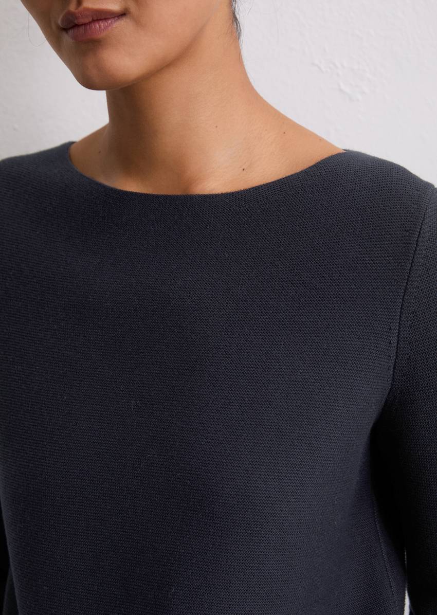 Sweater slim made from organic cotton