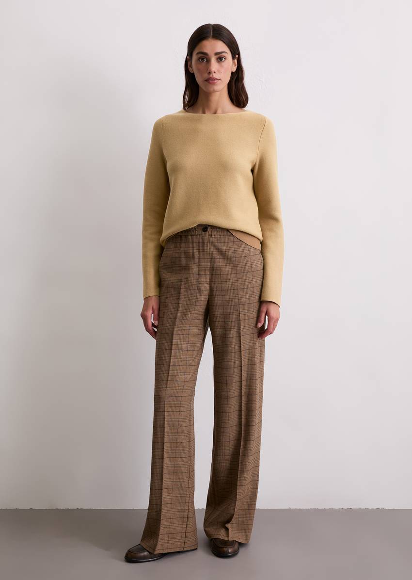 Sweater slim made from organic cotton