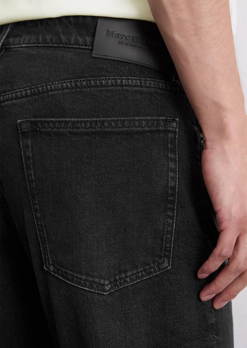 Jeans model Kalmo straight made with CIRCULOSE®