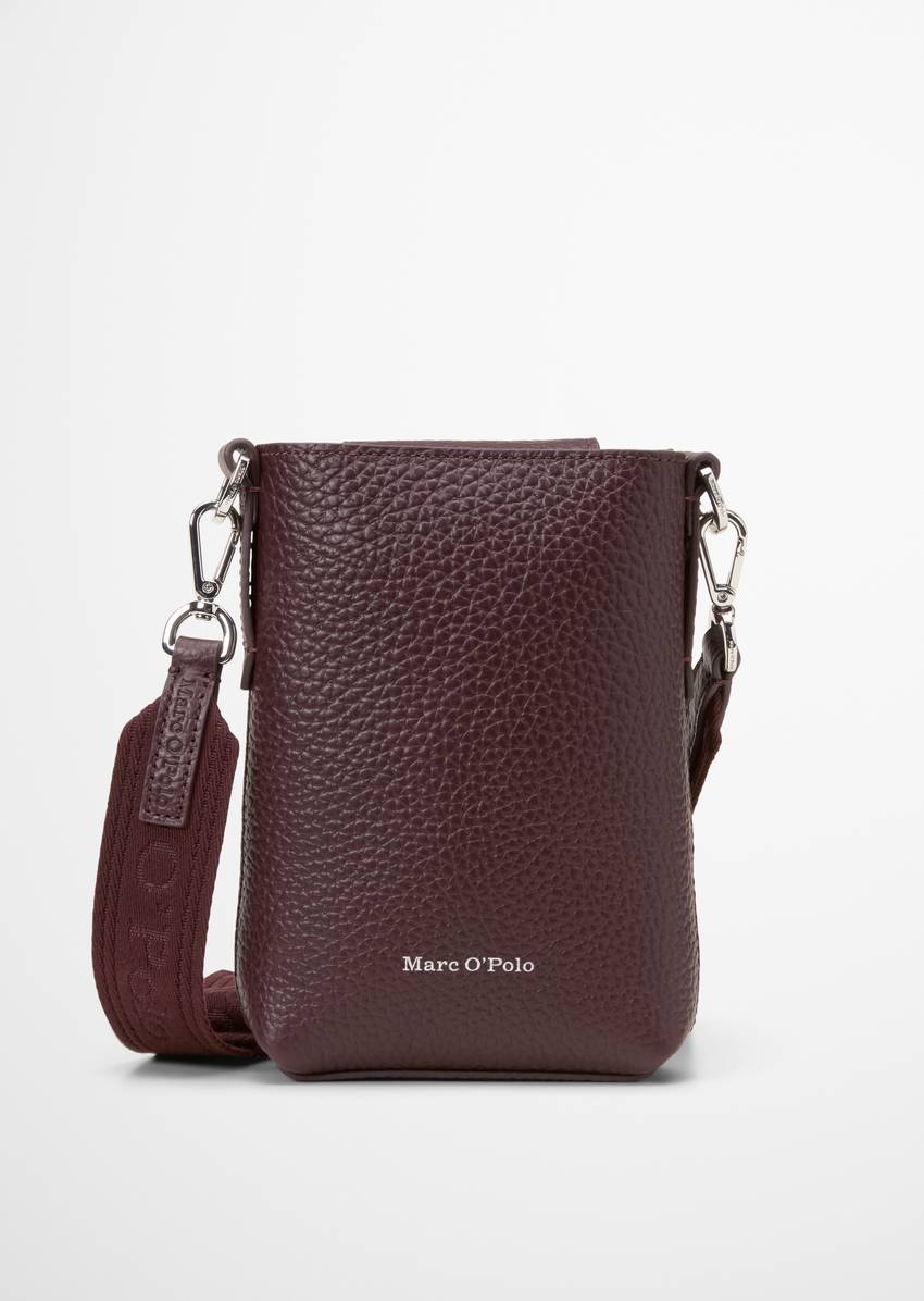 Smartphone case made from grained cowhide