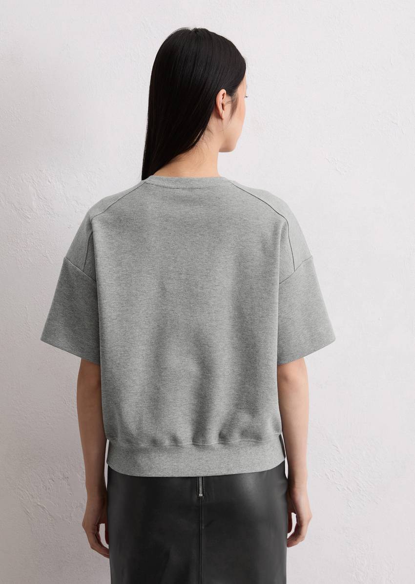 Regular short-sleeved sweatshirt made from interlock jersey