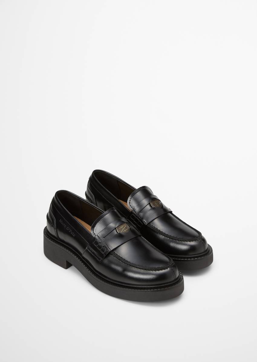 Penny loafer with logo coin