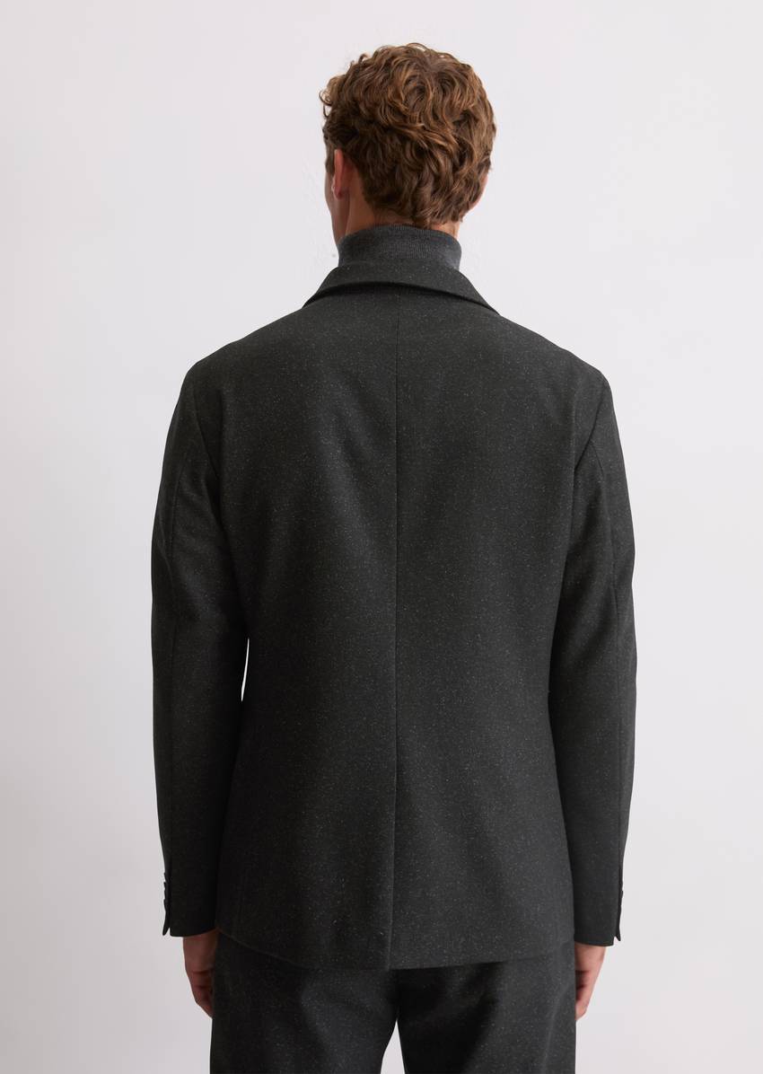 Jacket shaped made from an Italian sheep's wool mix