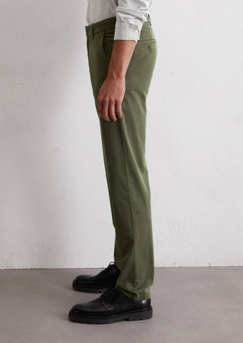 Chino model Osby tapered made from an organic cotton blend