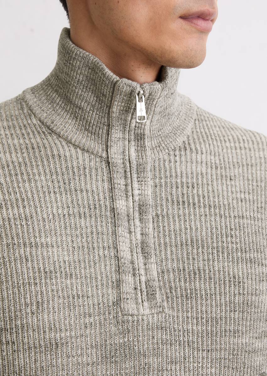 Troyer regular made from a cotton/virgin wool blend