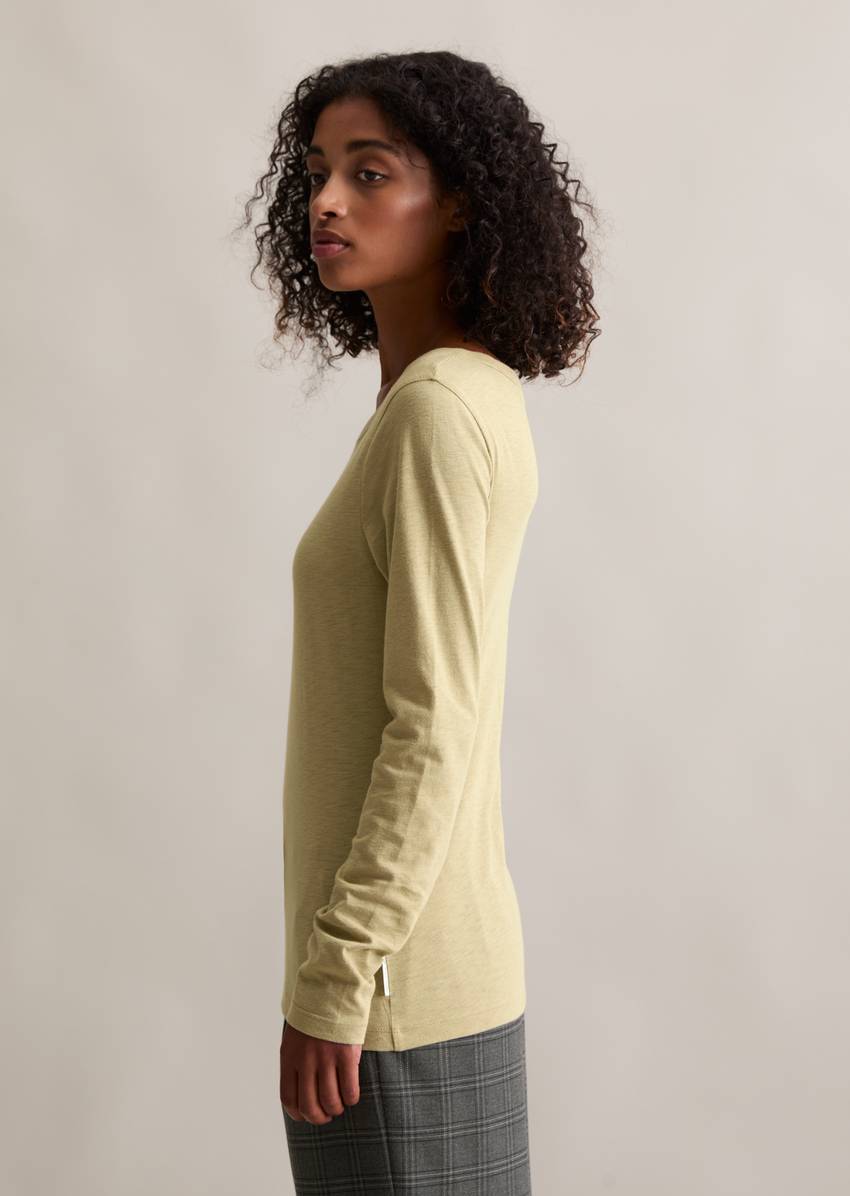 DfC longsleeve slim made from particularly soft slub jersey