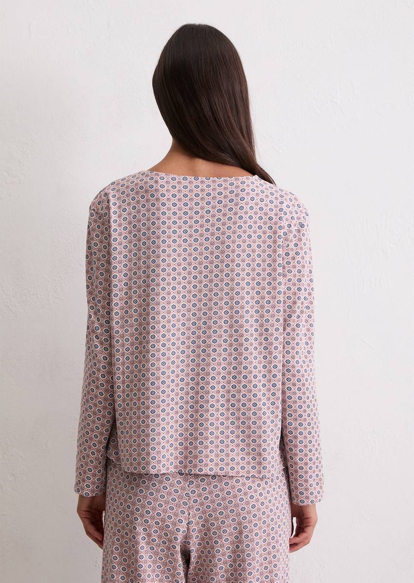 Long-sleeved lounge shirt made from organic cotton jersey