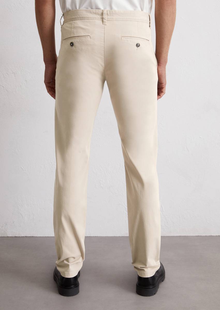 Chino model Stig shaped made from an organic cotton blend