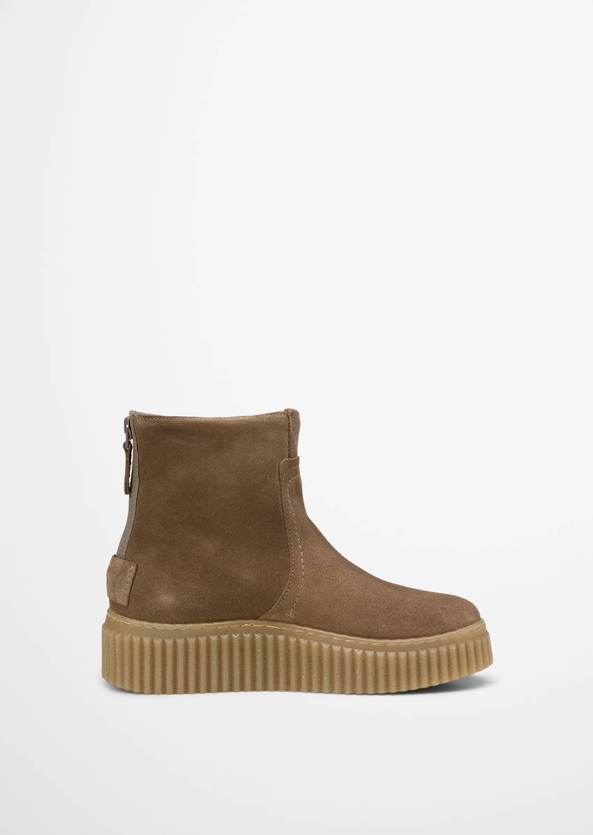 Zipper boot model Bianca made of suede with warm lining