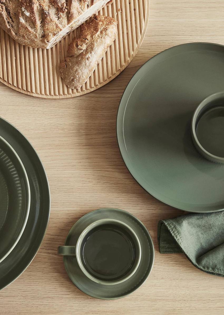 Mug Model Moments in set of 4