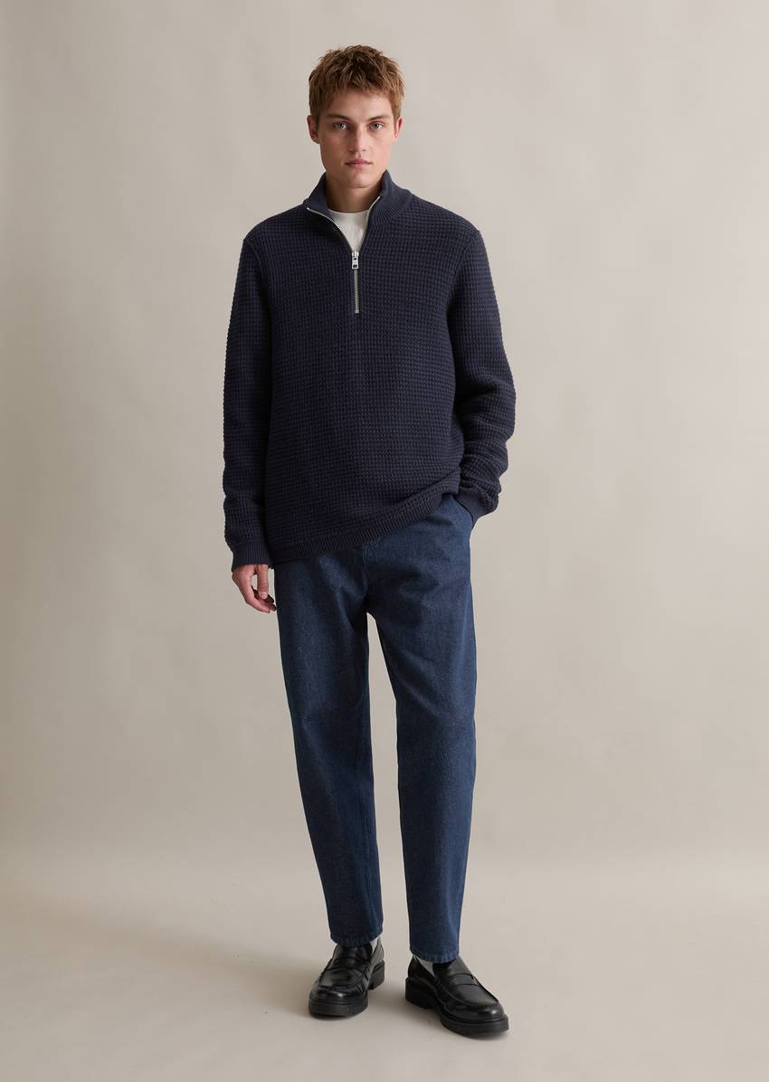 Relaxed knit troyer with a striking structure