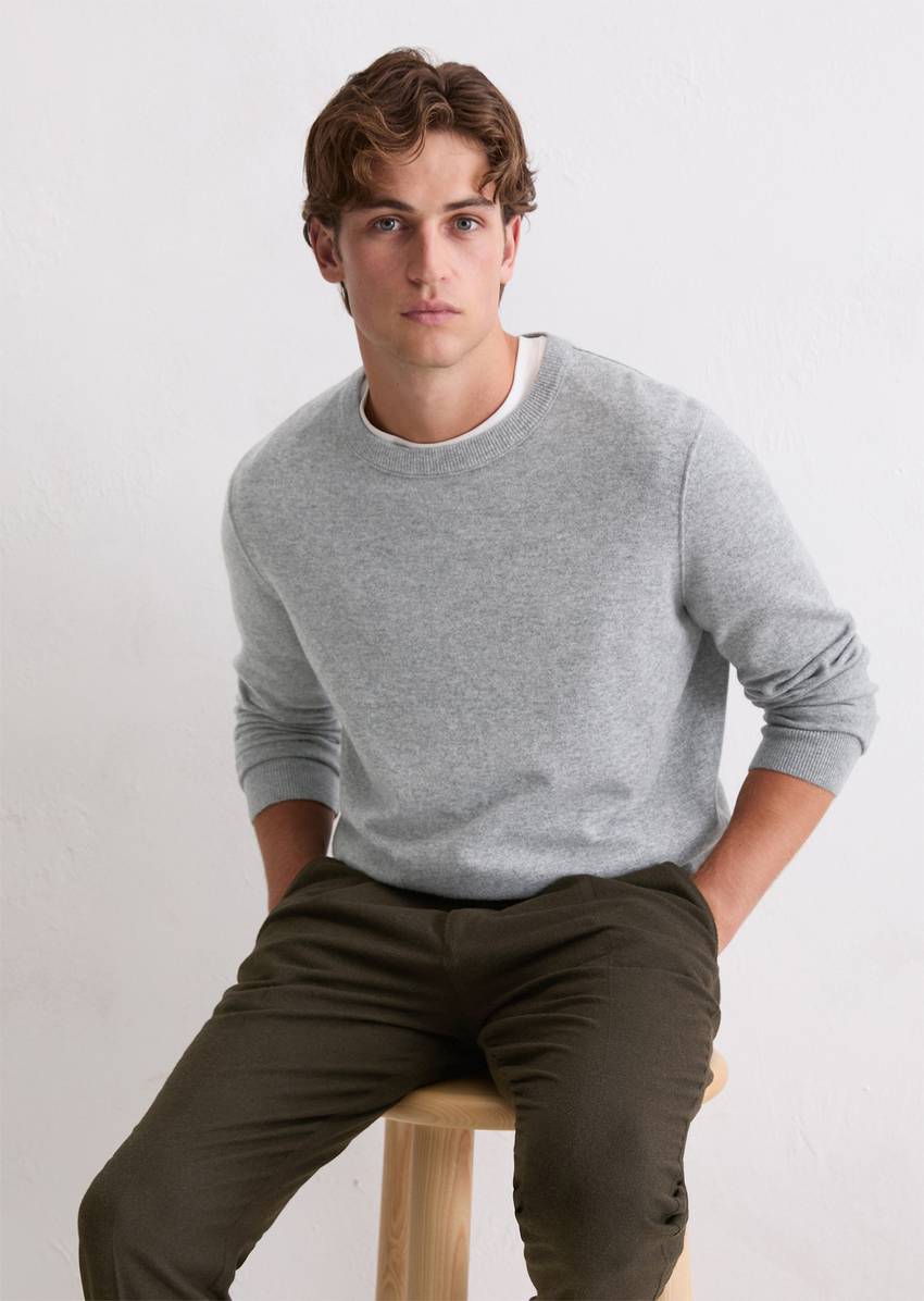 Sweater regular made from the finest cashmere