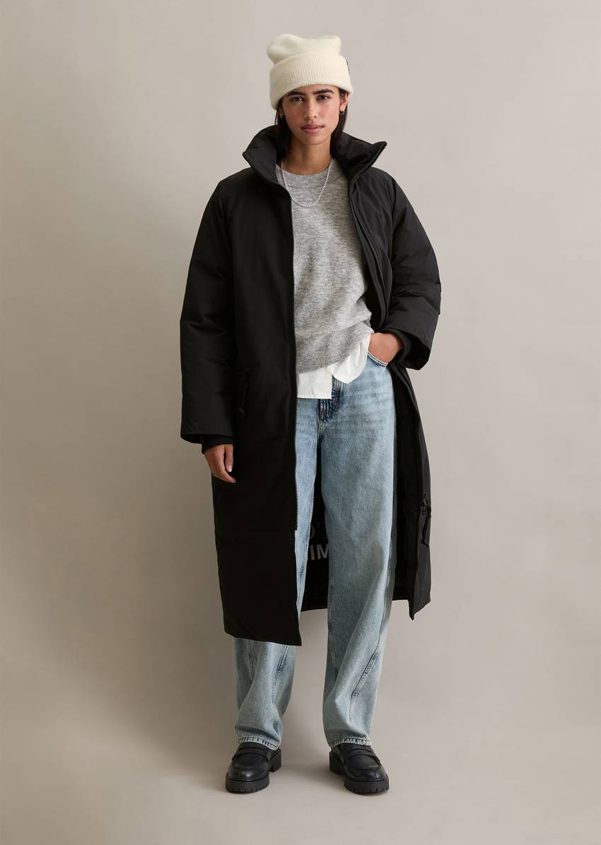 Relaxed outdoor quilted coat made from water-repellent polyester