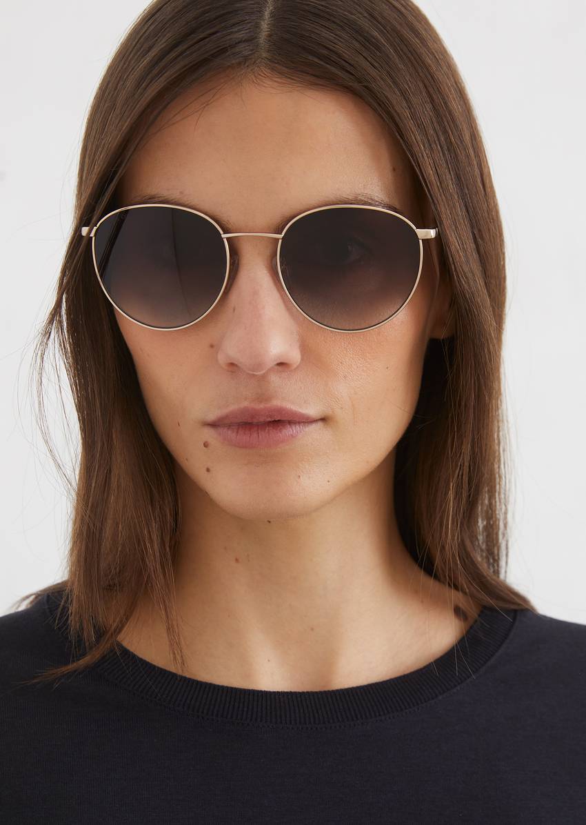 Unisex sunglasses with metal frames