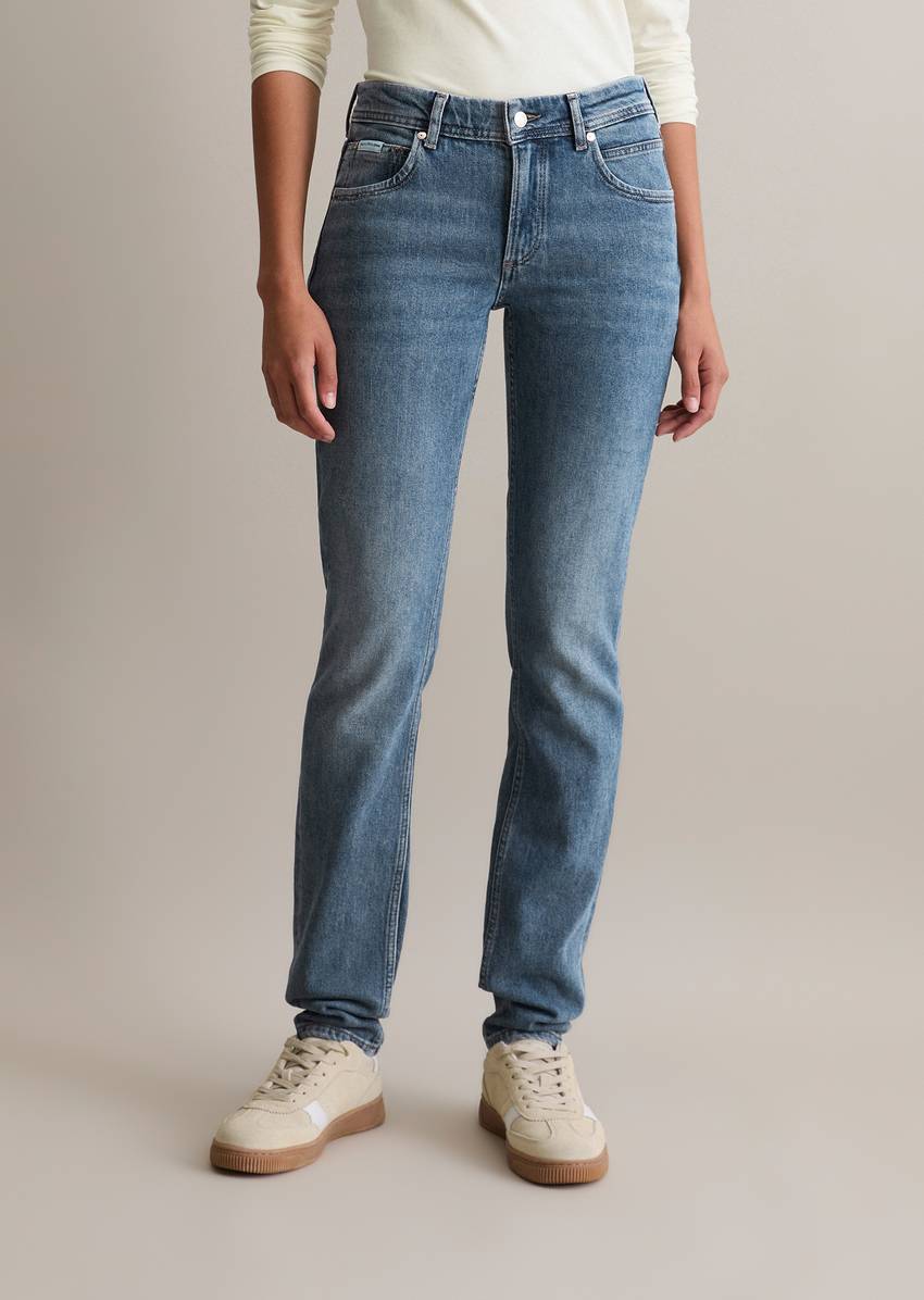 Jeans model Alva slim made from an organic cotton-lyocell mix