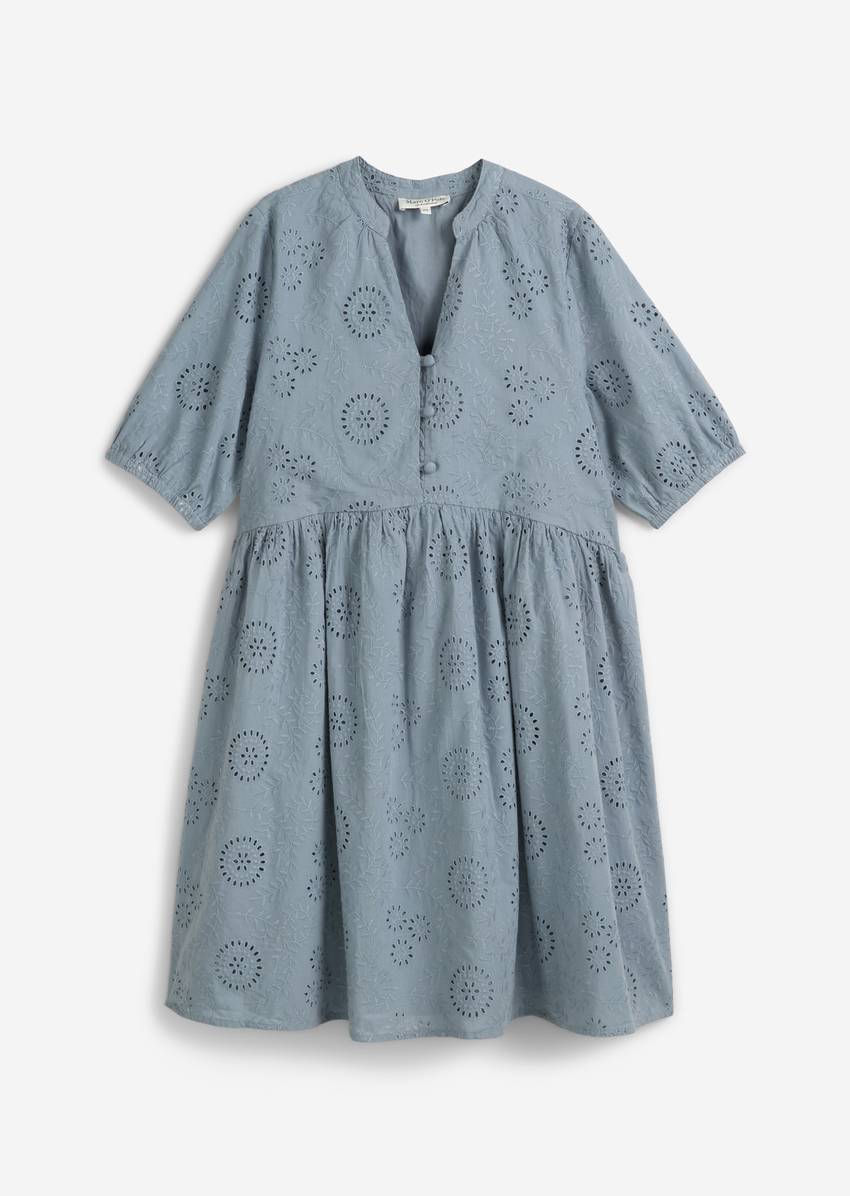 TEENS-GIRLS dress with decorative embroidery