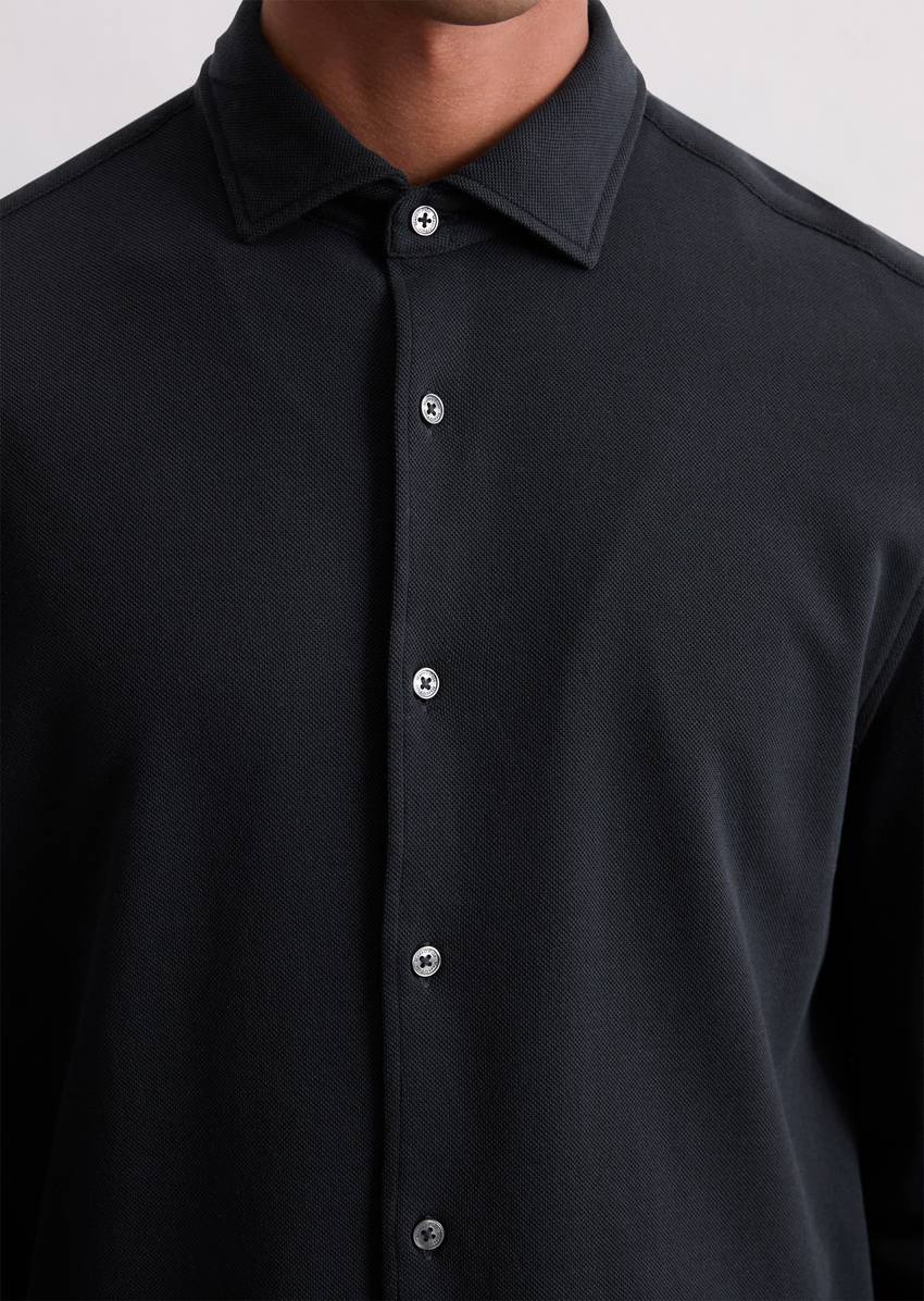 Shirt shaped made from organic cotton piqué