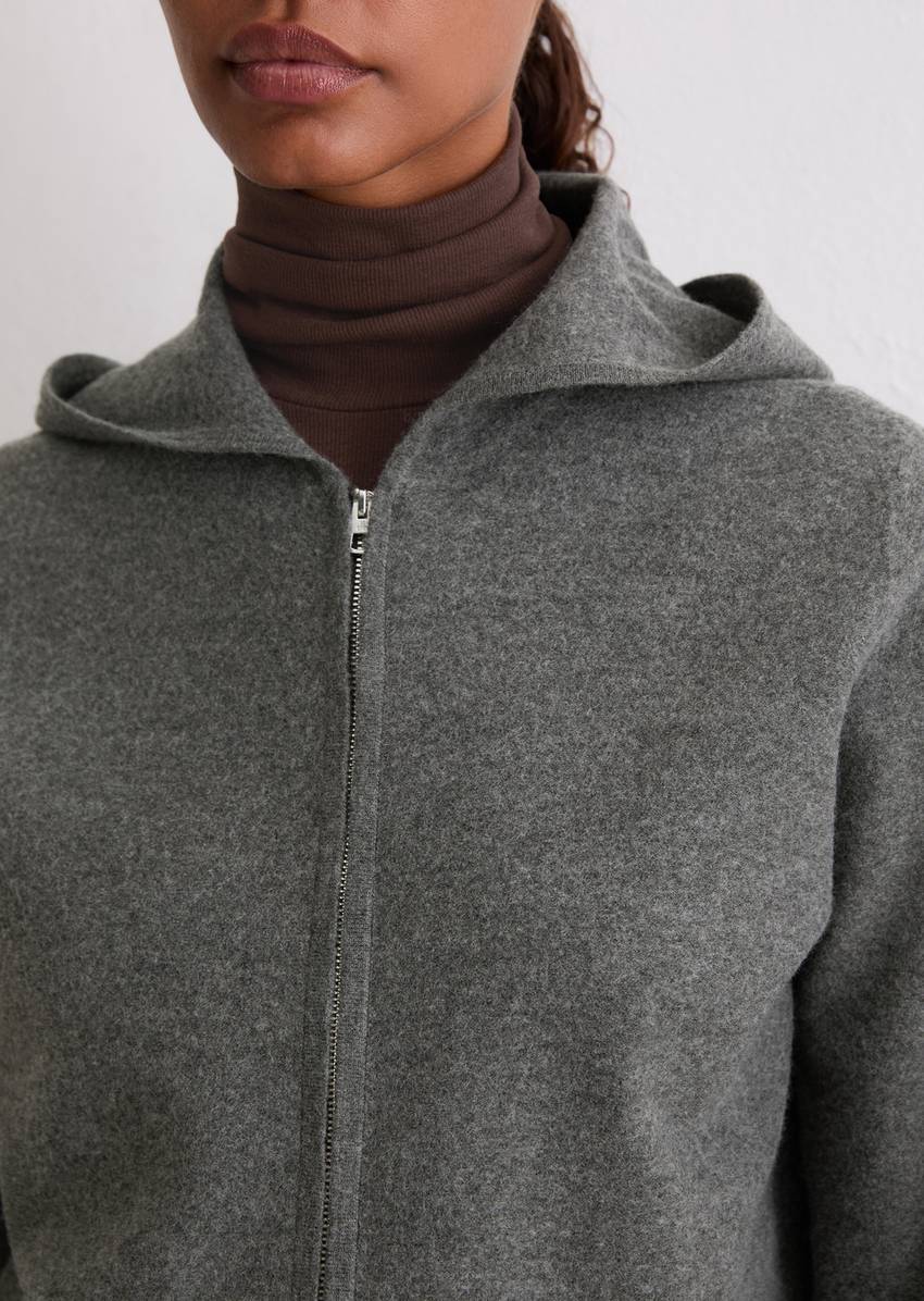 Zip cardigan loose made from boiled wool